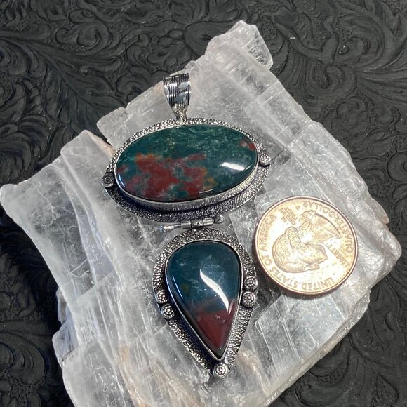 Double Heliotrope Bloodstone Pendant Stone Crystal Jewelry - Picture 6 of 7
